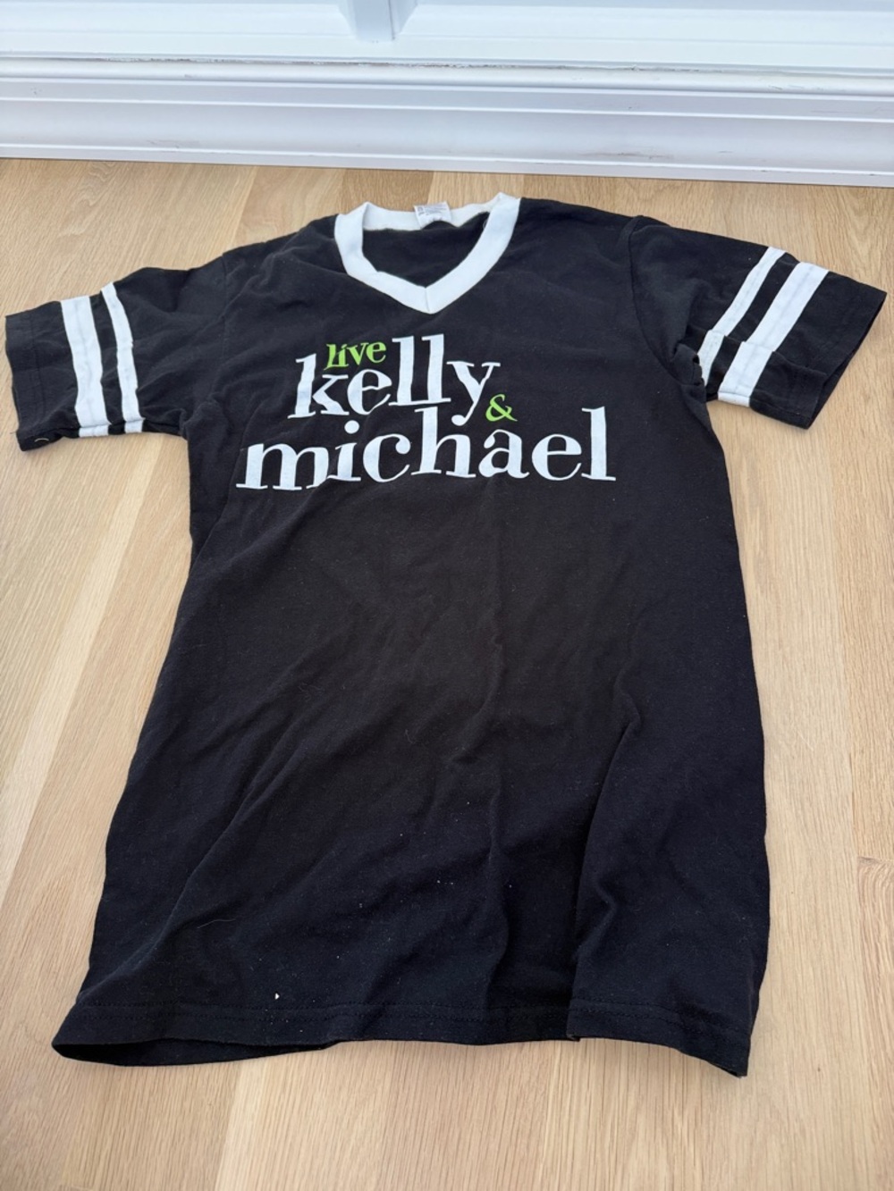 Live Kelly & Michael Black Graphic V-Neck Tee